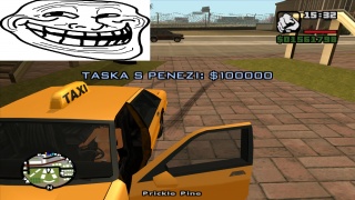 100K v tasce s penezi